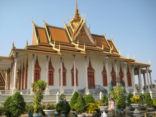 Jour 6 - Phnom Penh : Une ville chargée d’histoire