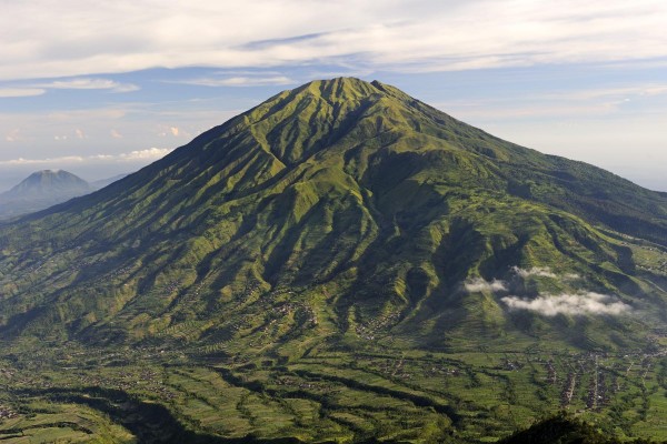 Le volcan Mérapi, Java Est Le volcan Mérapi, Java Est