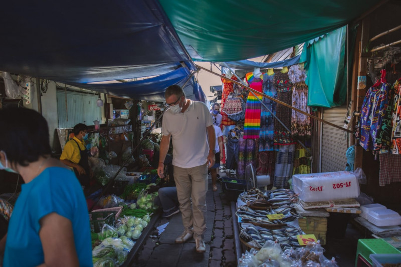 Le marché de Mae Klong Le marché de Mae Klong
