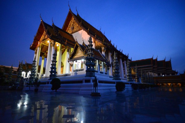 3 - Wat Suthat