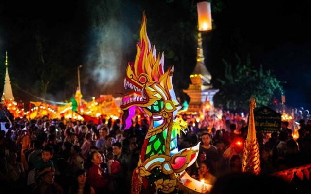 La fête de Boun Ok Phansa au Laos