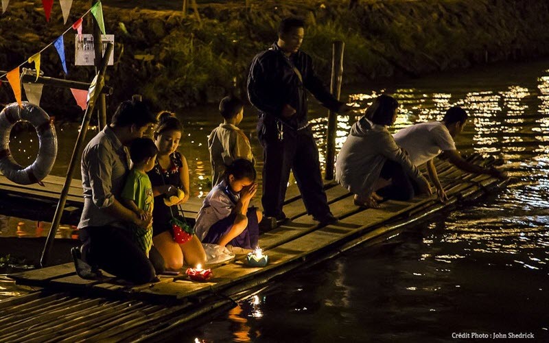 La tradition de Loy Krathong