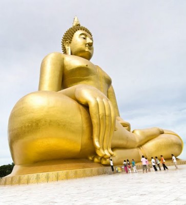 Phra Buddha Maha Nawamin à Ang Thong