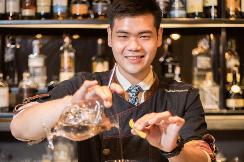 Le barman de l'année : Thanachot “Ong” Lohanimit