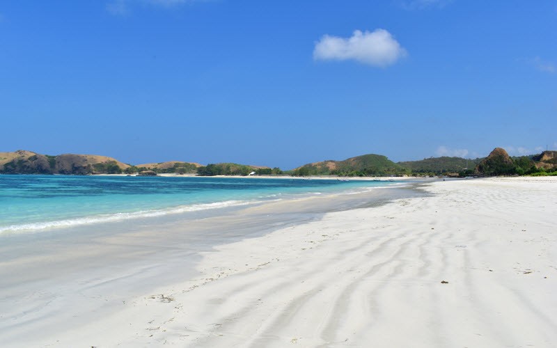 Les plages de Tanjung Aan et Tansgi sur l'île de Lombok en Indonésie