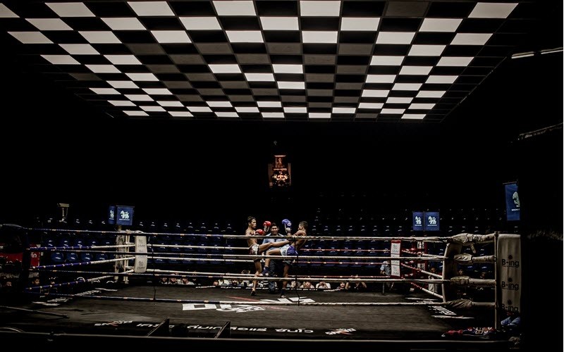 Voir un combat de boxe Thai à Bangkok au Ratchadamnoen Stadium