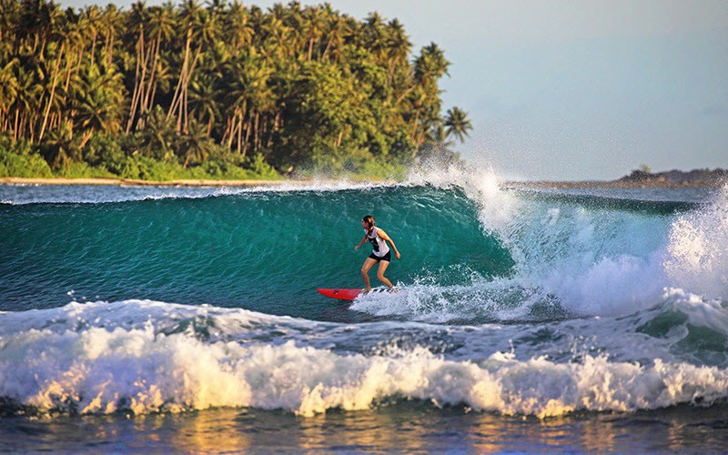 3. Surfer sur l’île de Nias