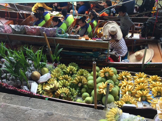 Marché flottant 