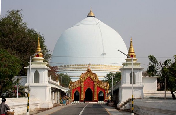 Jour 6 - Monywa : Les 800 pilliers de la pagode Kaung Mudaw