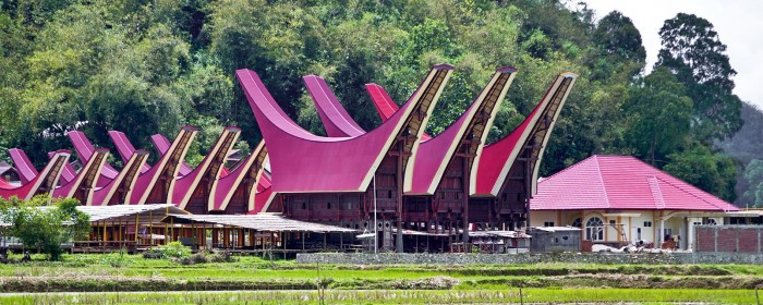 JOUR 2 : RANTEPAO - LEMO - LONDA - KETE KESU - TANA TORAJA 