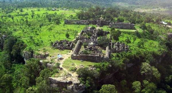 Jour 10 : Kompong Thom – Sambor Prei Kuk – Preah Vihear