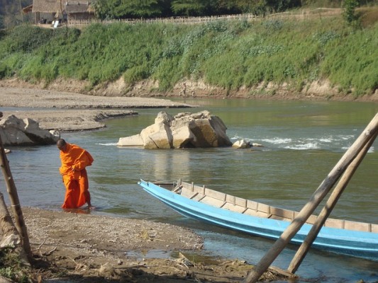 Jour 9 : Koh Trong – Phnom Santuk – Kompong Thom