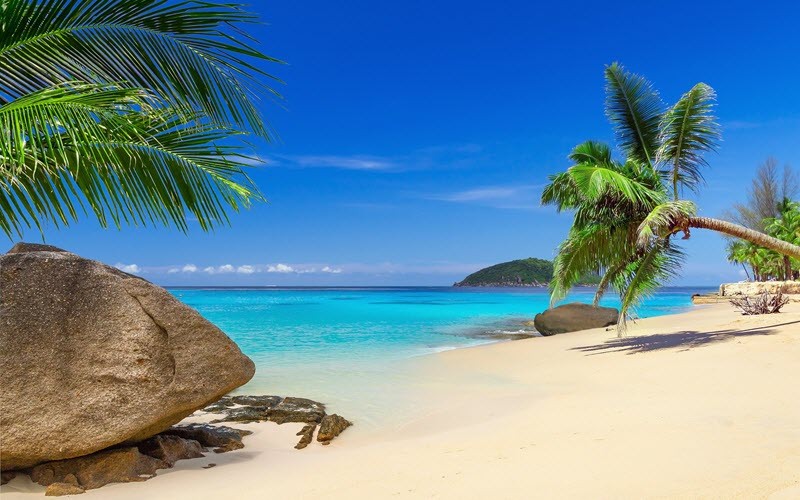 Jours 10 et 11 : Séjour détente sur les plages paradisiaques de Khao Lak