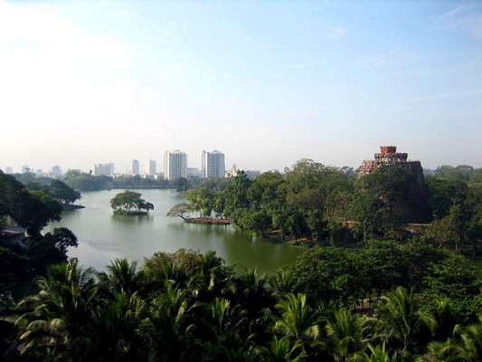 Jour 10 - Yangon : Une ville foisonnante d’activité 