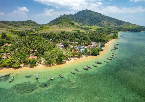 Fischerdorf aus der Luft gesehen, Insel Koh Libong in der Andamanensee, Thailand, Asien