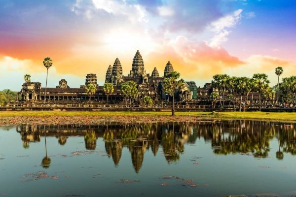 angkor-wat-au-lever-du-soleil-et-autres-curiosites-inoubliables-lors-dun-voyage-en-asie