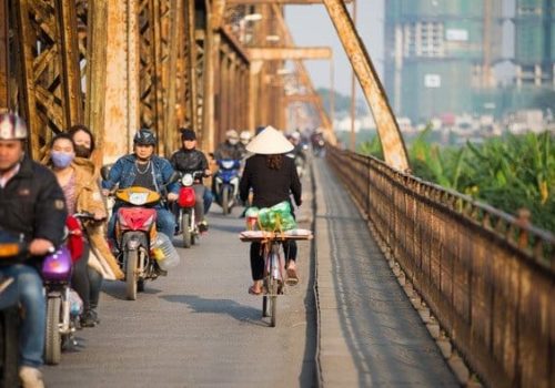 hanoi-vietnam-pont-long-bien-600x394